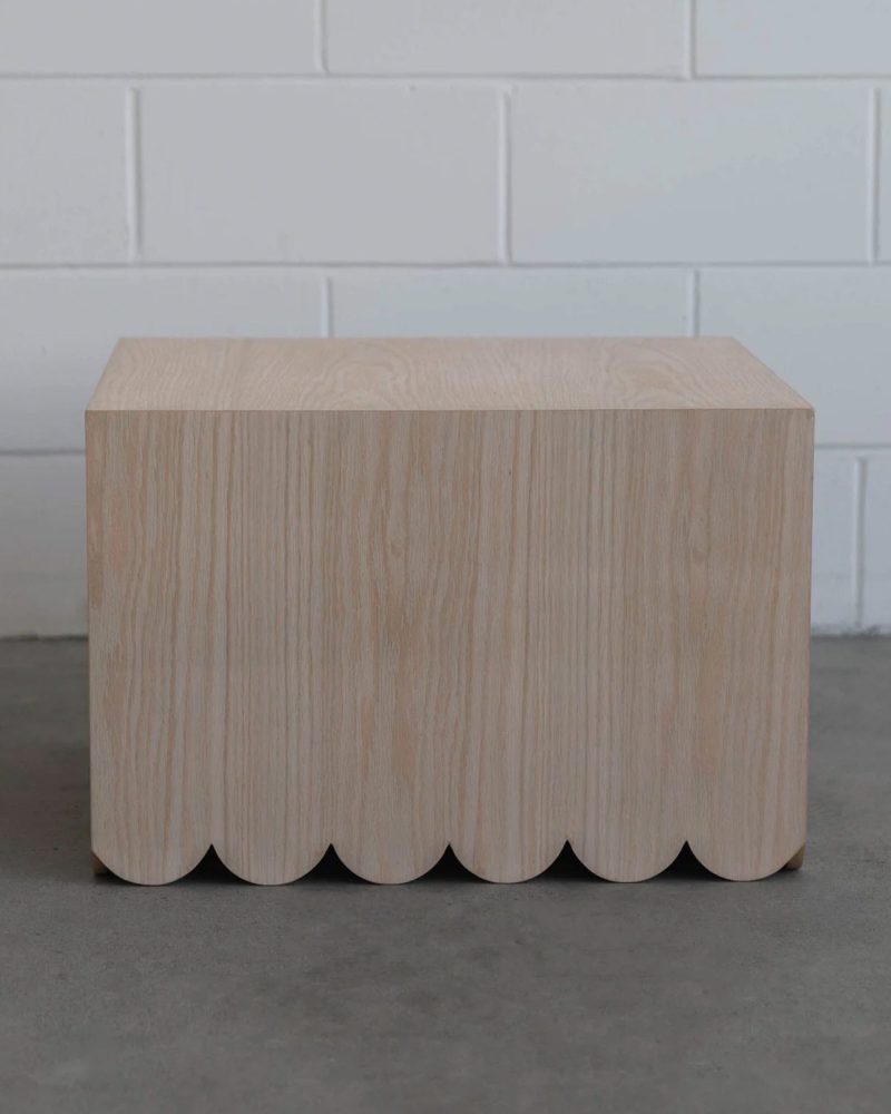 FANTASMAOAKCOFFEETABLE