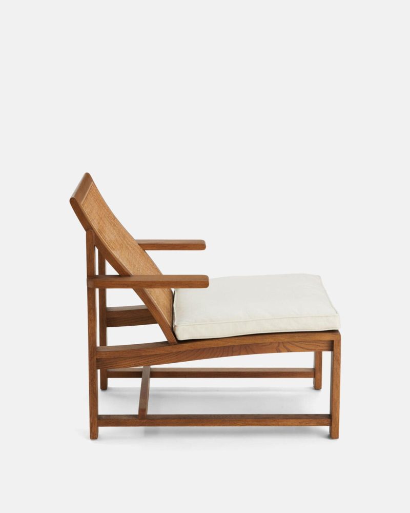 Nia Cain Chair 1